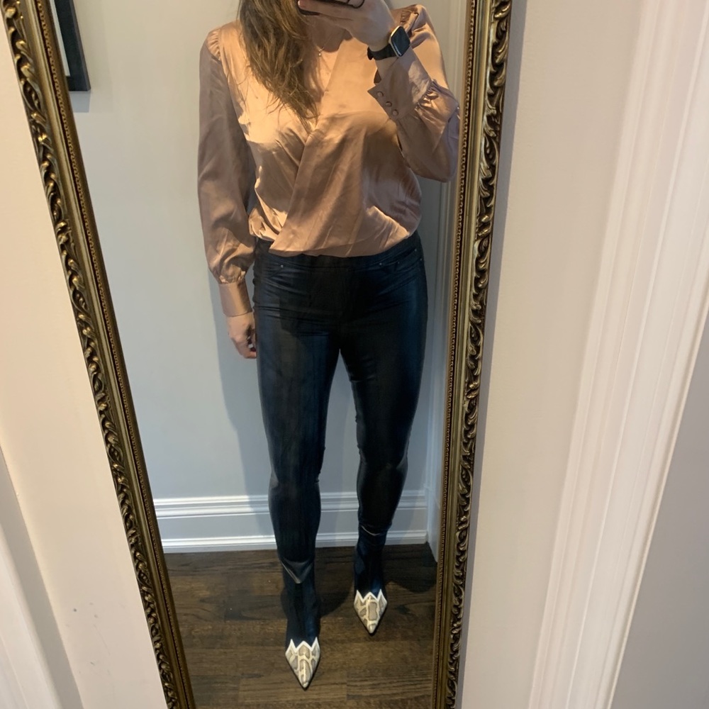 Peach crossover bodysuit - Size L